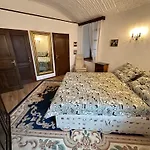 V Busi Apartment